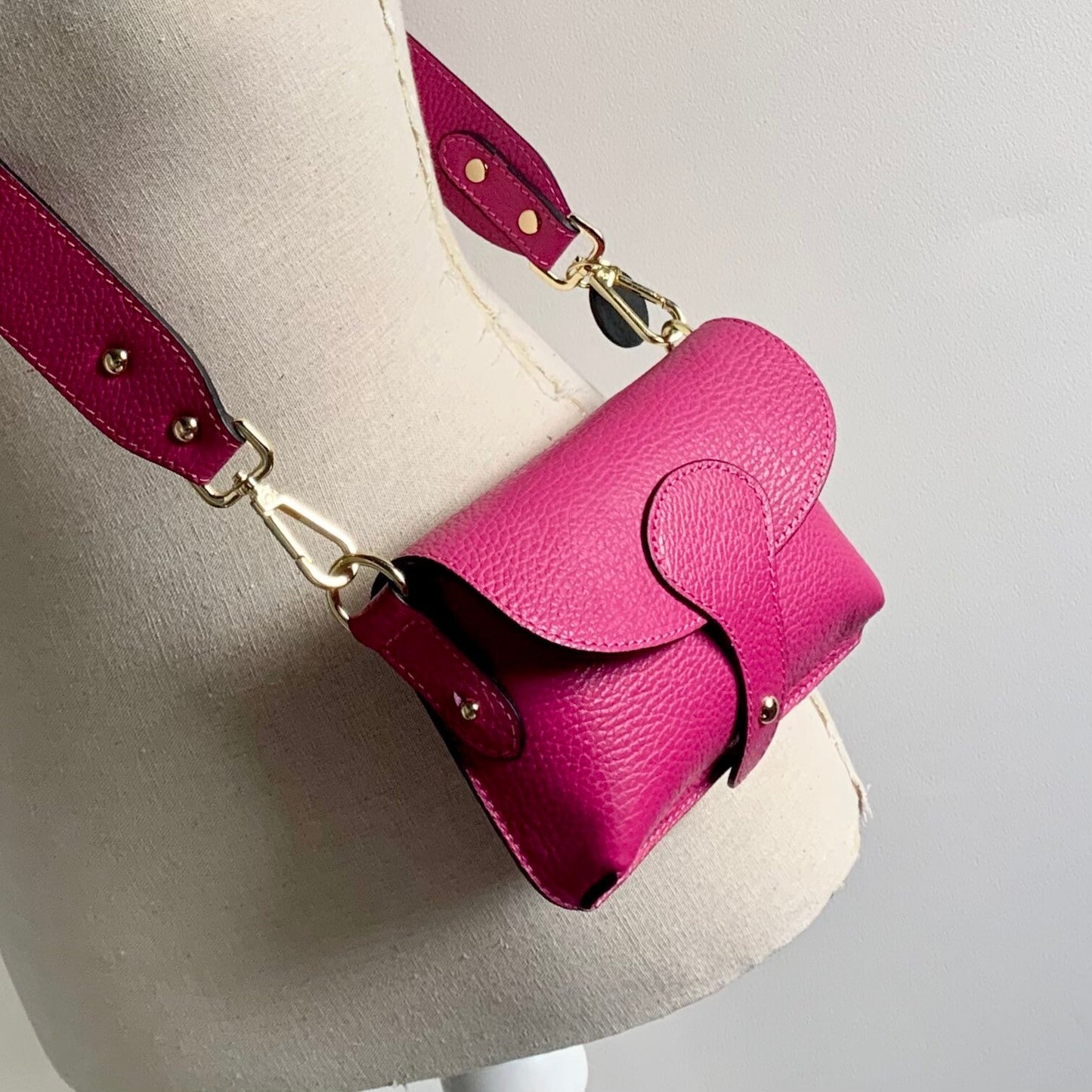 Fuchsia Leather Compact Crossbody Bag - Vogue