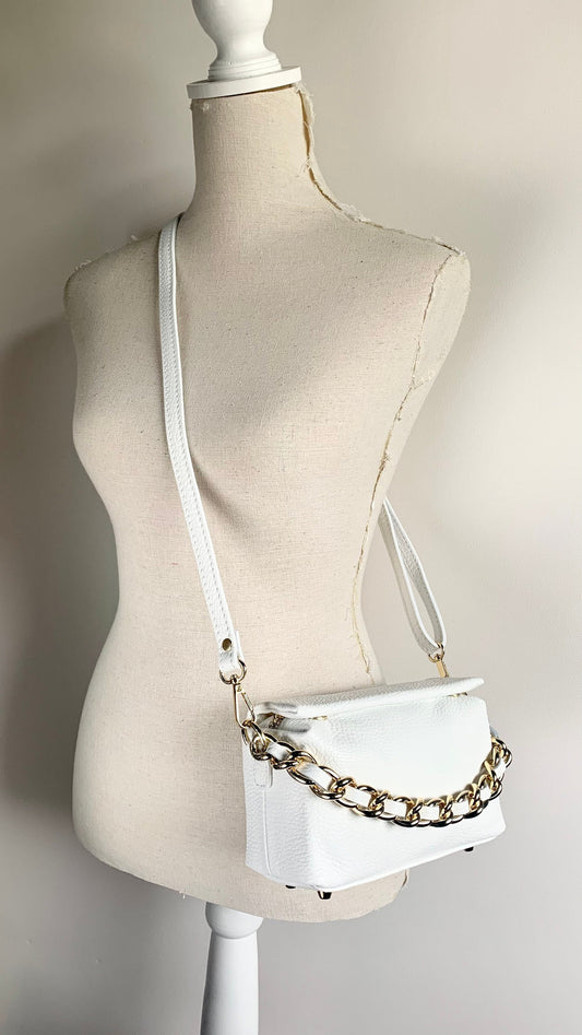 White Boxy Bag With Chain Handle - Erin