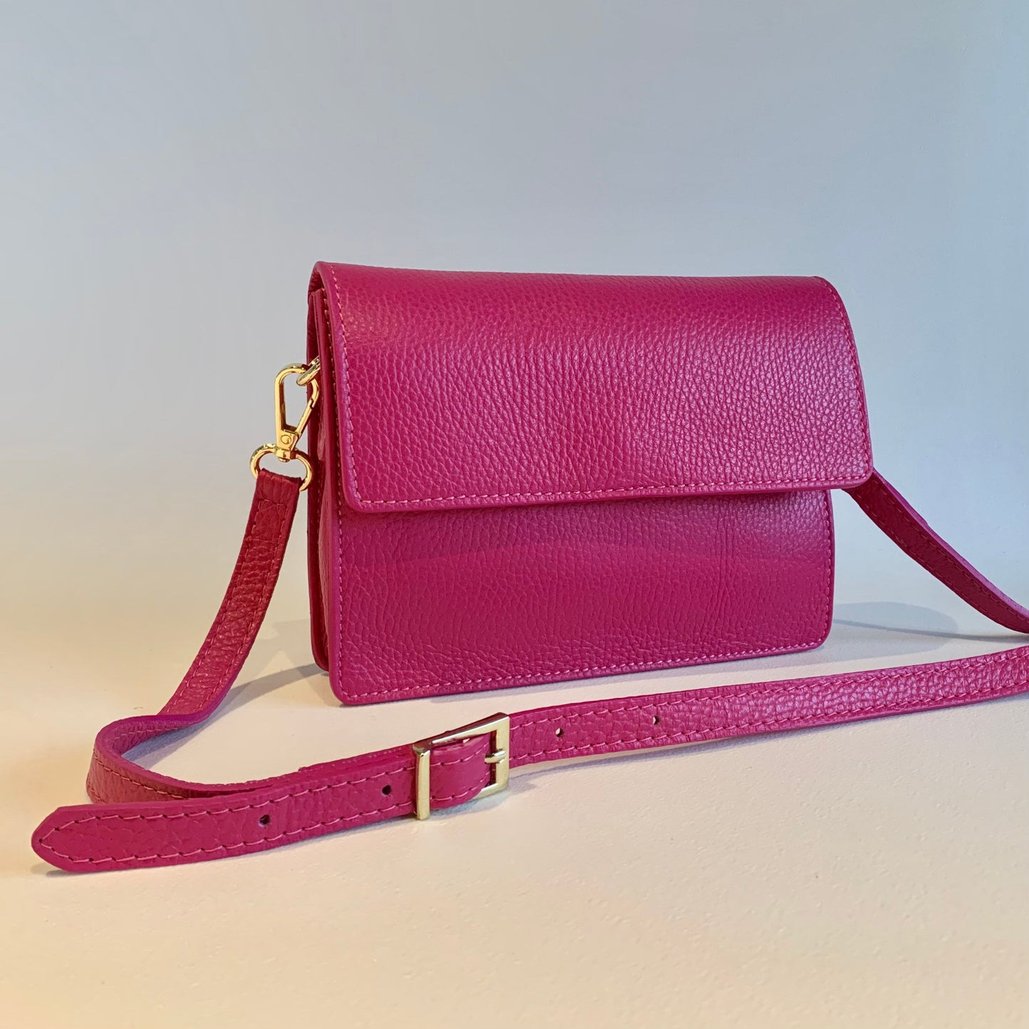 Fuchsia Leather Minimalistic Bag - Zoe