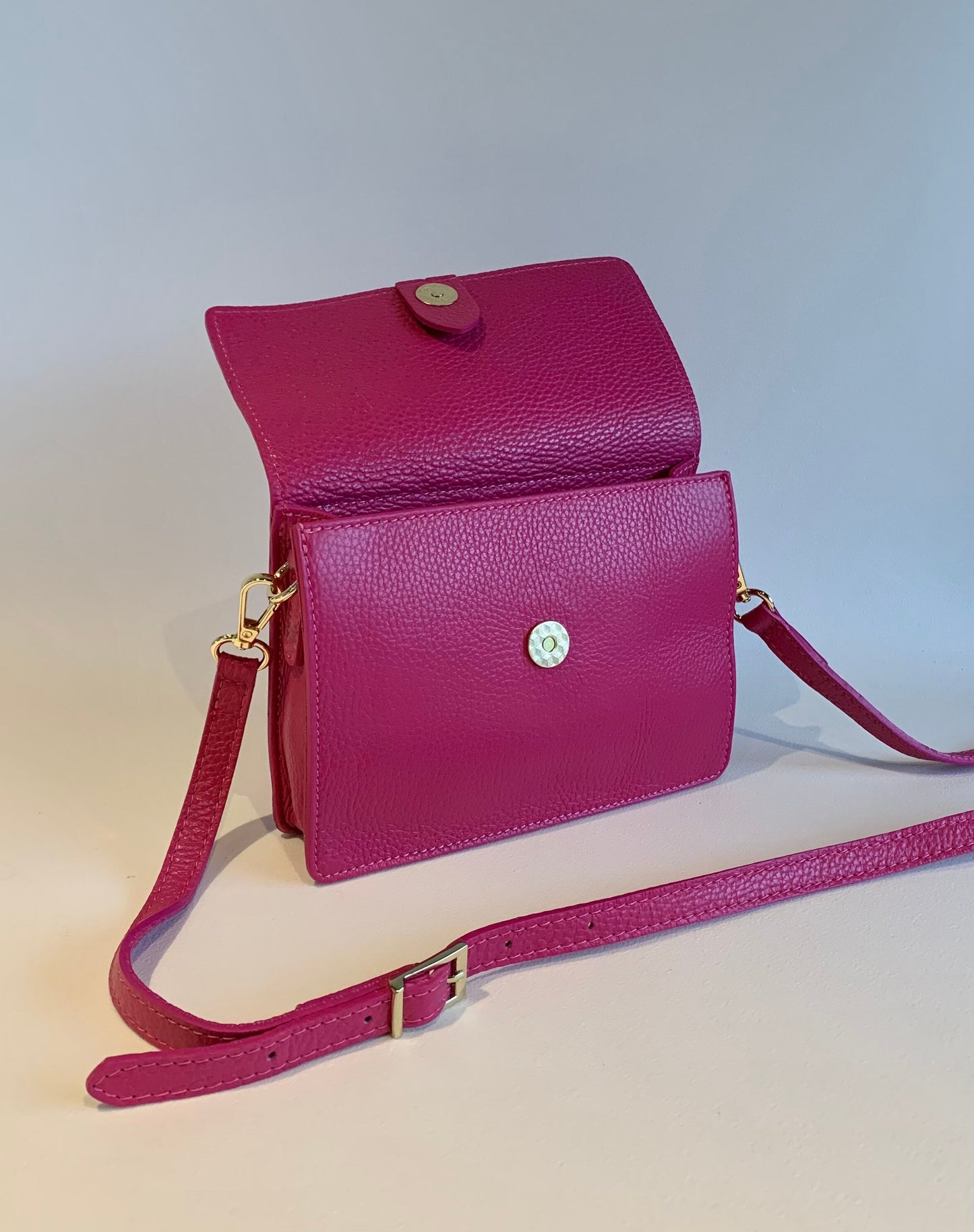 Fuchsia Leather Minimalistic Bag - Zoe